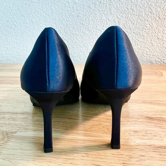 Women's 8US Pointed Toe Rhinestone Embellished Jewel Sapphire Blue Satin Pump - Picture 10 of 10